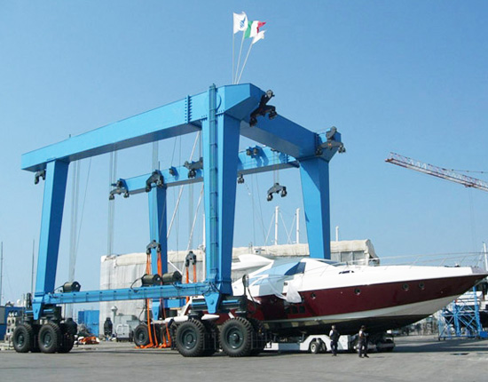 50t-travel-lift-crane-boat-hoist-lifting-solution-Huadacrane