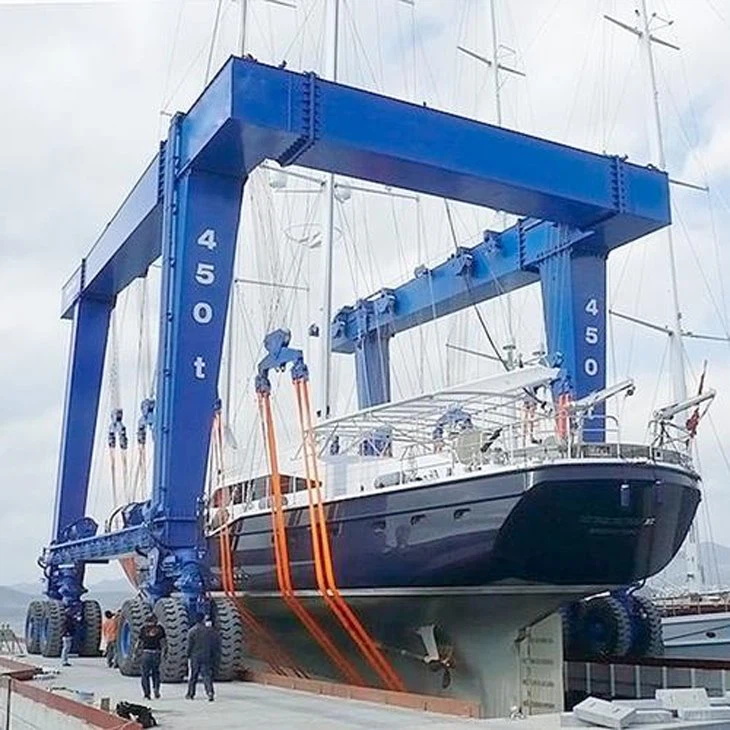 mobile-boat-hoist-travel-lift-crane-for-shipyard-Huada