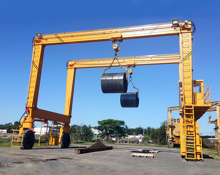 rubber-tire-gantry-crane-for-sale-Huadacrane