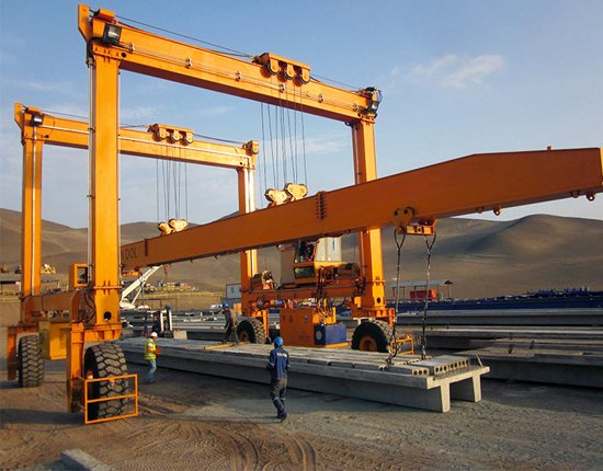 rubber-tyred-gantry-crane-price-china-manufacturer-huadacrane