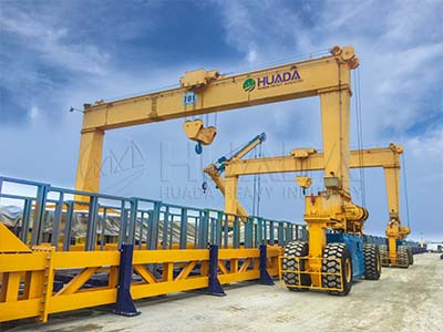 70T Straddle Carrier