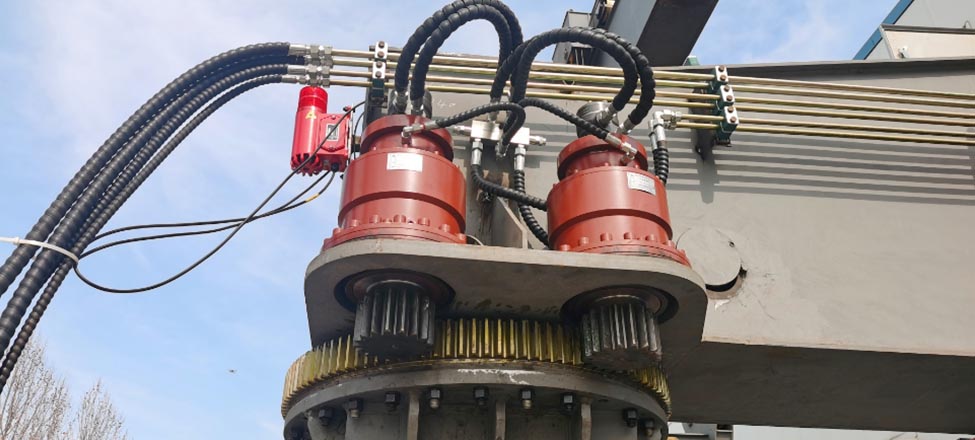 All-Wheel Hydraulic Steering